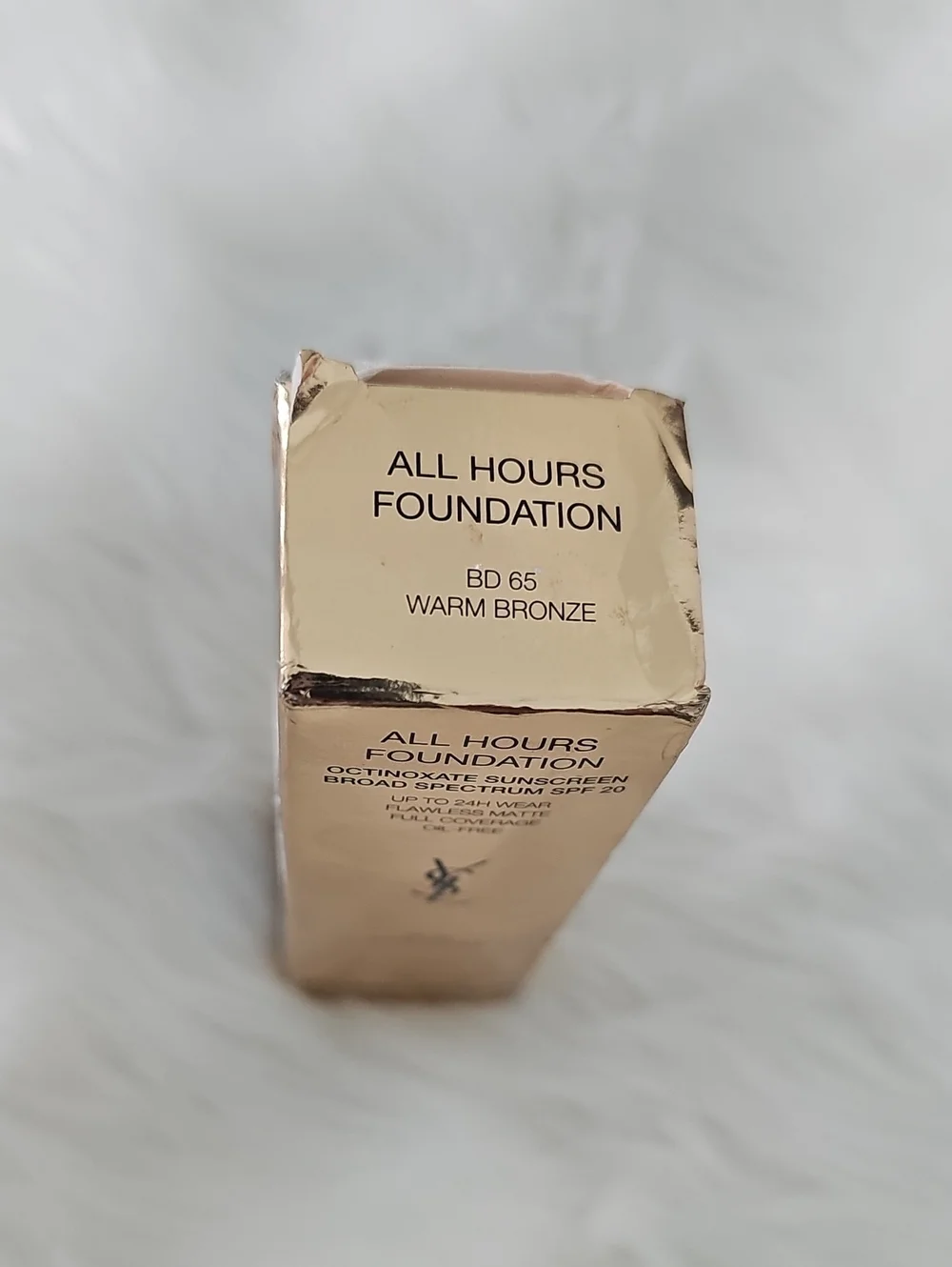Yves Saint Laurent All Hours Foundation — Warm Bronze